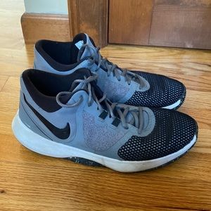 Mens Nike basketball sneakers
